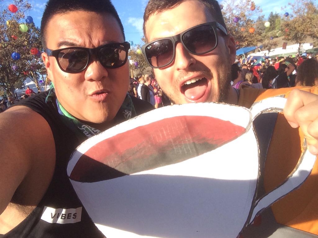 hellosimonloo's tweet image. Nice to meet you @dj_dod! Thanks for coming to say what's up! You absolutely killed it yesterday! #TeaCrew