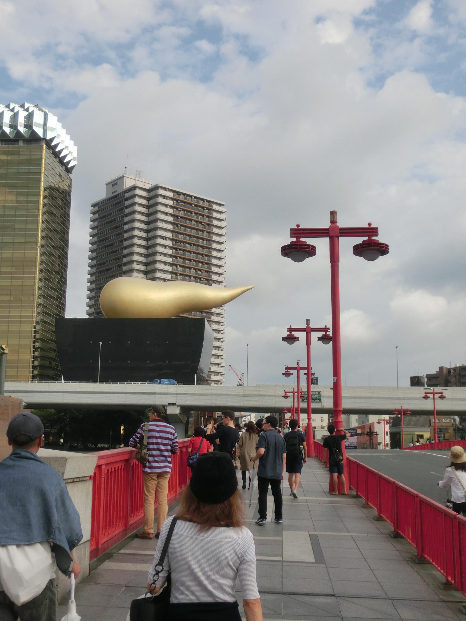 漁師jj 本日はアサヒビール スーパードライホール で記念すべき初プロレスの日 着いたらなぜか有刺鉄線にひとり突っ込んで自爆してる人がいた スーパーfmw休憩中の花鳥風月 瓦井選手 もうなんだろう 15年トンパチ大賞を捧げたい Http T Co