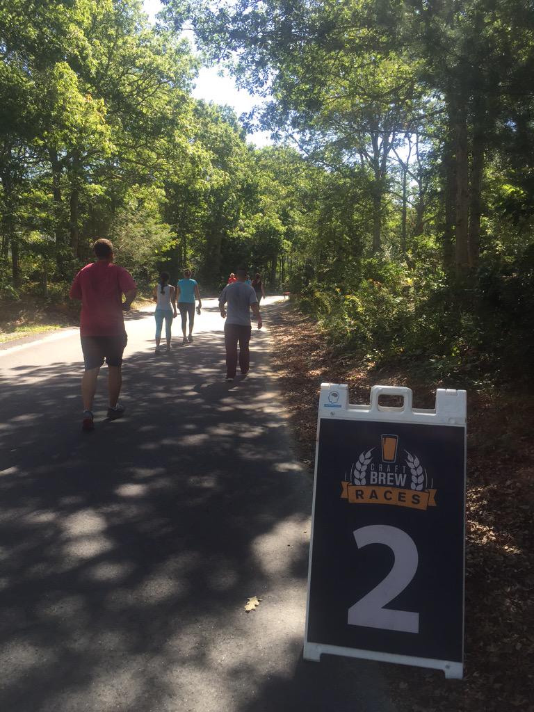 MightySqrl's tweet image. Tweeting and running ... Yup @CraftBrewRaces #awesomecourse #couldgoforaswim #beerme