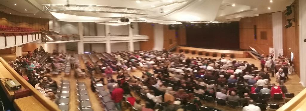 ArtIndiabelgium's tweet photo. #Taj show will begin in few minutes. We're playing at #filderhalle http://t.co/aNjbwg9W9q