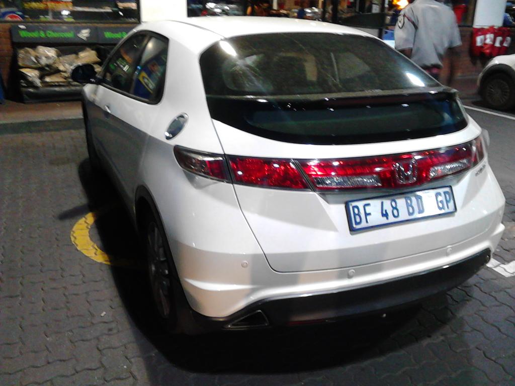 ryveilig's tweet photo. BE 48  BD GP parked in bay for wheelchair users at #Engen #Killarney #nameandshame #itsamiracle #hewalks http://t.co/bEmfzPWGjQ