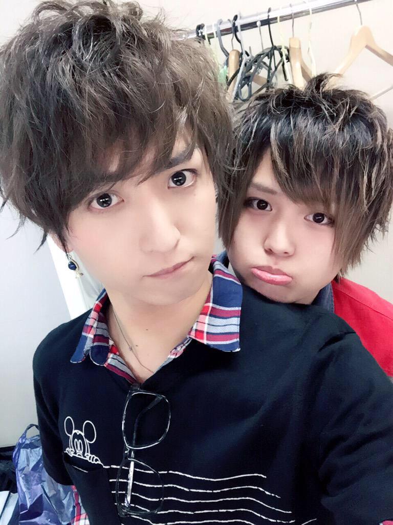 o7II21's tweet photo. /

      やっと リﾌﾟ 返せた  💭

       1  人 に ブﾛ られて 泣きそ  😭

\ http://t.co/4HP63wR3T6