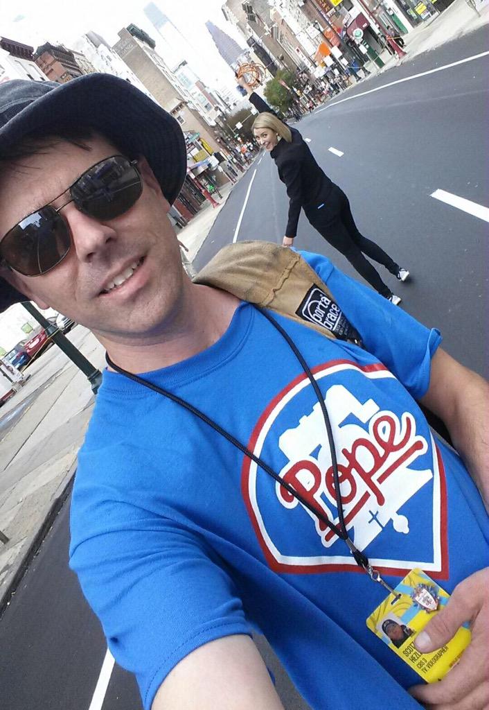PhotoManCBS3's tweet image. Chasing Pilgrims down a deserted Arch Street. Photobomb by @HuffmanCBS3 #Pope #Philly #CBSPhillyPope