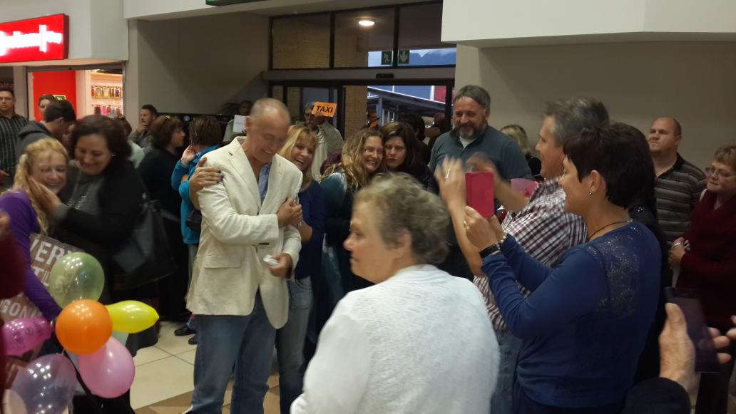 SagreeChetty01's tweet photo. South african daniel janse van rensburg finally reunited with his family after arriving at george airport. #sabcnews http://t.co/8yQ9EfHPhZ