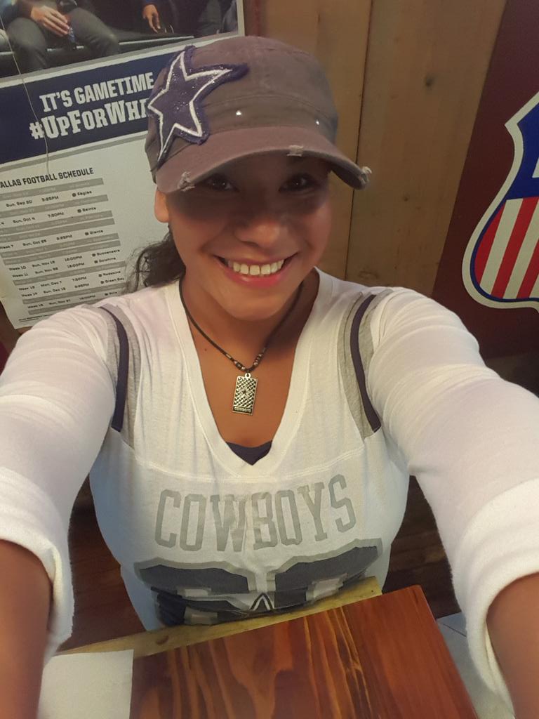 RitaMar50884834's tweet photo. GO COWBOYS!!!
#CowboysNation #SmileTheyreContagious #FanFoLife http://t.co/VD5wJ0TLoP