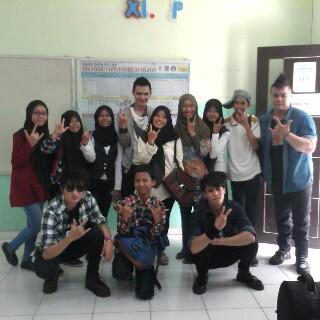 Say thanks from audience salah satu audience yang post foto bareng cogan @visualdreamband