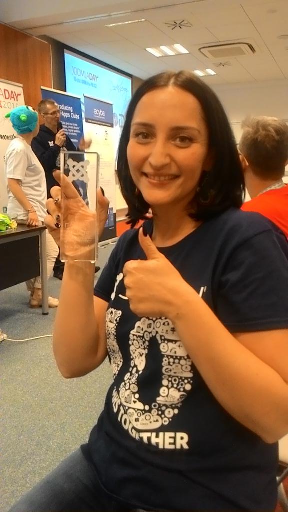Dana_Idziq's tweet photo. My lovely Jfriends... I was honored by statuette "Pillar of Joomla Poland".. I'm so happy and touched 💜 #jdpl15 http://t.co/UHiYjJ7JBF