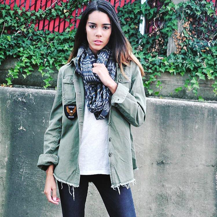 The epitome of 🍁 @shoplesters styled to perfection in the @vintagehavana custom coat. Get your #VintageVibe on!