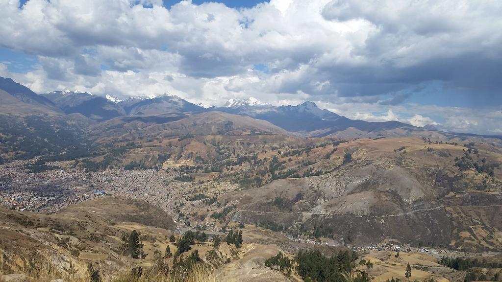 Avideliberte's tweet photo. On the road to #Huaraz, we are admiring #amazing #landscape but we also start to feel #mountain sickness #Peru http://t.co/DlO1l8Uidj