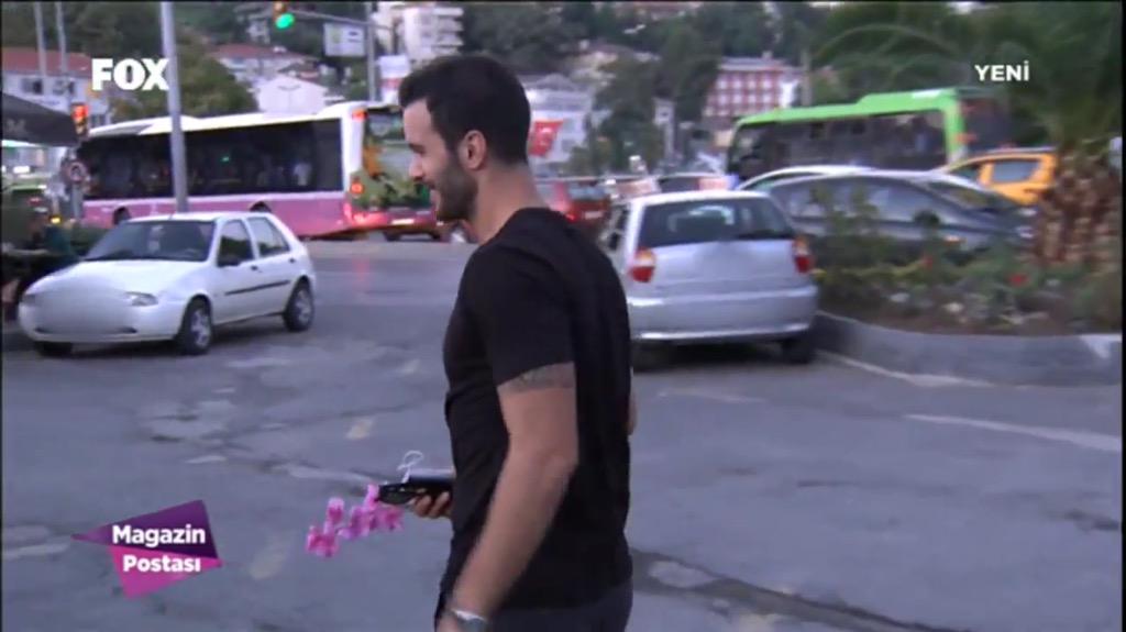 kiralikaskfclb's tweet image. Seni görsem sen gülümsesen hayatımda daha güzel bir gün olmaz @arducbaris ama ben senin icin sadece bir fanım #selbar