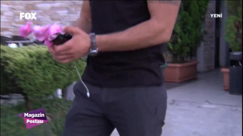 kiralikaskfclb's tweet image. Seni görsem sen gülümsesen hayatımda daha güzel bir gün olmaz @arducbaris ama ben senin icin sadece bir fanım #selbar