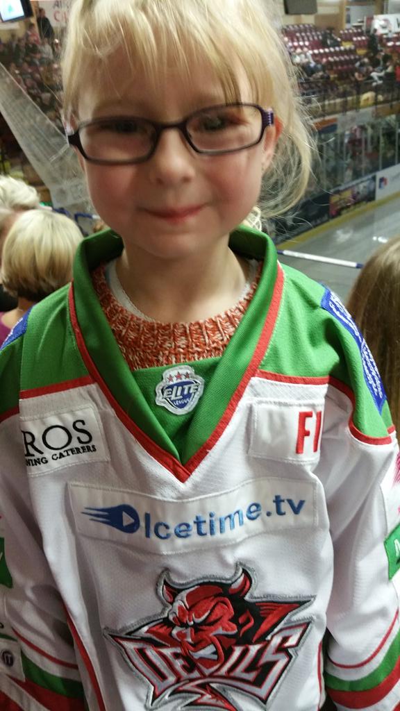 craigd27's tweet photo. @cardiffdevils new little devil in the house tonight...scarlett davies http://t.co/XbOlJW6kh6