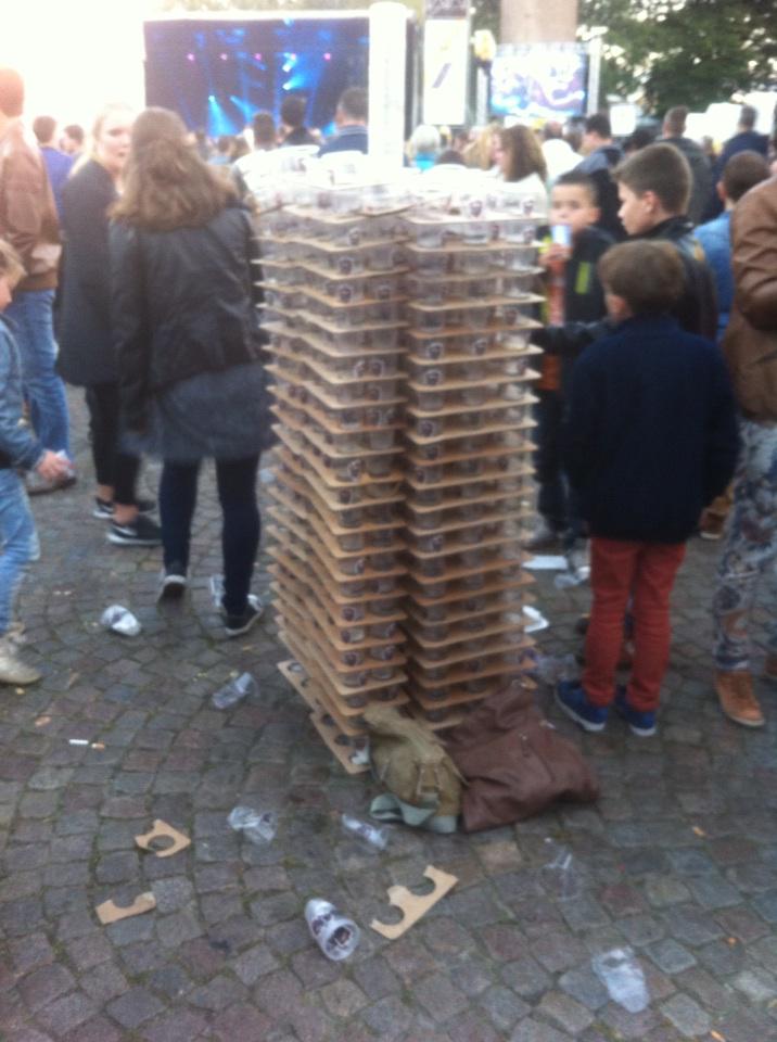 jvangeffen's tweet image. #cult2015 Bestel mar !!!