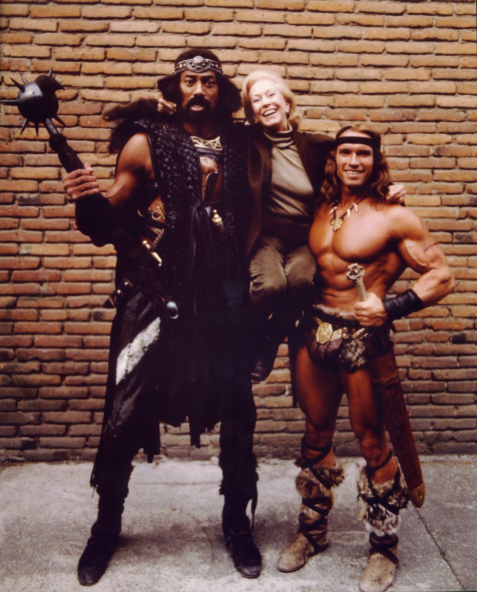 todoarnold+cine on Twitter: "#ConanTheDestroyer Behind the scenes. Wilt  Chamberlain, Anne Strick (unit publicist) and Arnold @Schwarzenegger.  http://t.co/yrtf7Ae9SX"