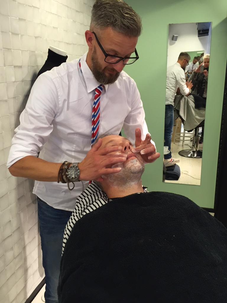 ArpHaarmode's tweet photo. Vandaag me laten scheren door barbier @MulderPascal #debarbier #meppel bedankt! http://t.co/VDETAewTIK