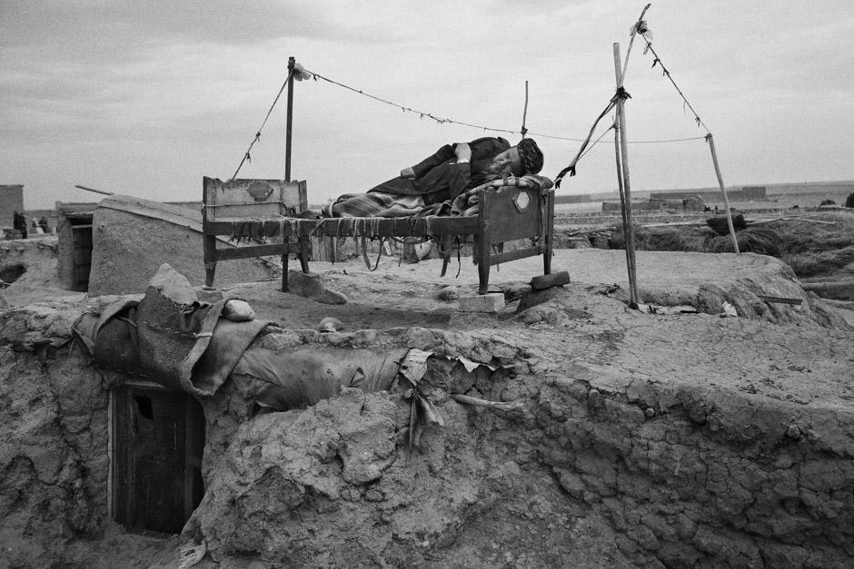 Afghanistan uprooted: Andrew Quilty documents the journeys of Afghans forced from their homes ab.co/1KYG6h9