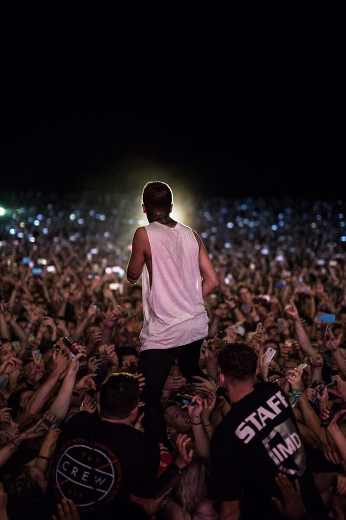 tylerrjoseph's tweet image. my day in:.:salt.lake.city:.:unlit