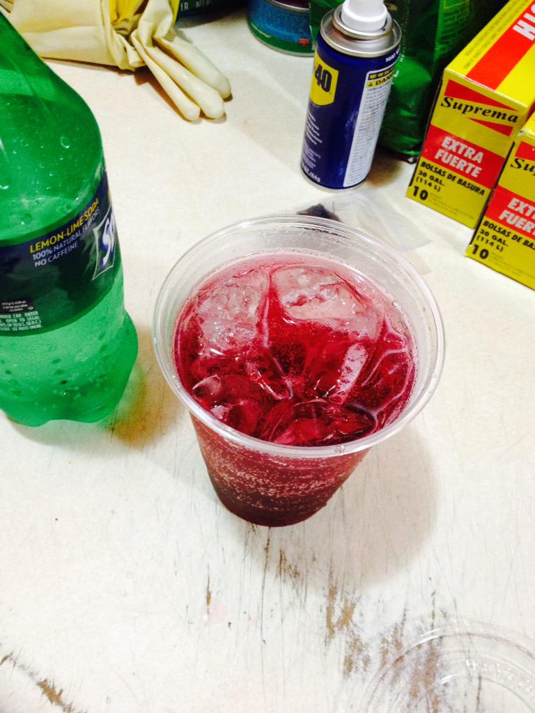 _yunqwiz183's tweet photo. The dirty #dirtywater #gasandmud #lean #sprite #fusion 🍼💖😊💯☺️😈 http://t.co/dgDFS7pwcY