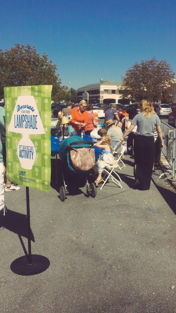 LNKArtsFestival's tweet photo. .@UnionBankTrust is helping artists of all ages get creative with lampshade decorating! #LAF15 #LincolnArtsFest http://t.co/gCatUe9FTj