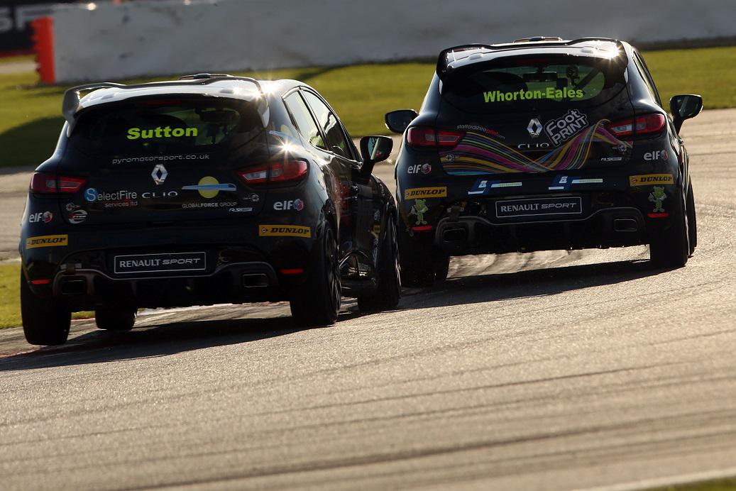 UKClioCup's tweet photo. REPORT #UKClioCup race 2 @AntWhortonEales pips @ASuttonRacing in @SilverstoneUK thriller http://t.co/hSmCDb8FaC http://t.co/WNGxCwrE3j