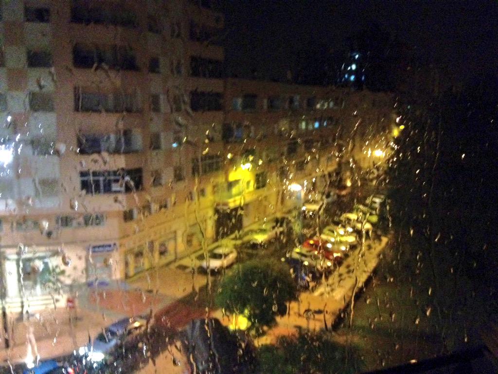 LauExposito's tweet photo. La que está cayendo en #Cartagena ! Menudo fin de fiestas de #CyR2015 http://t.co/uuIFe0JBF9