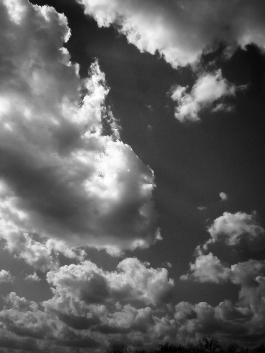 SeanPartin's tweet image. Sky.