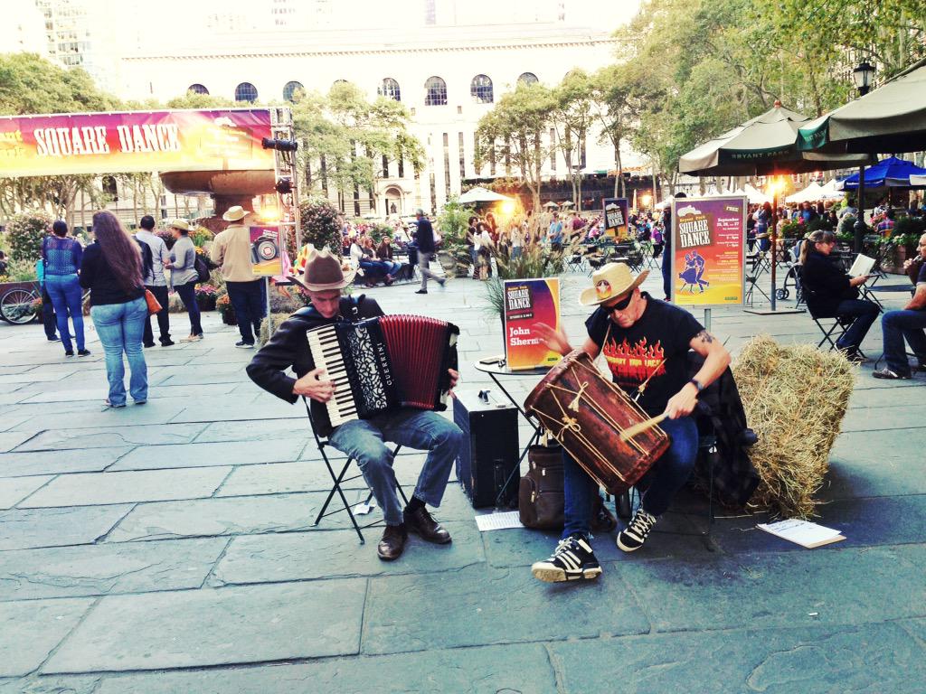 naomivphoto's tweet photo. It's a square dance in Bryant Park #bpsquaredance #texasvibe http://t.co/XOeCzkdg5g