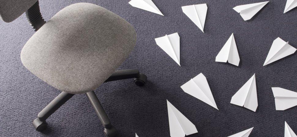 LinkedIn's tweet image. New research shows that procrastination isn&apos;t just a time-management issue. Get back on track: bit.ly/1QHFMDG