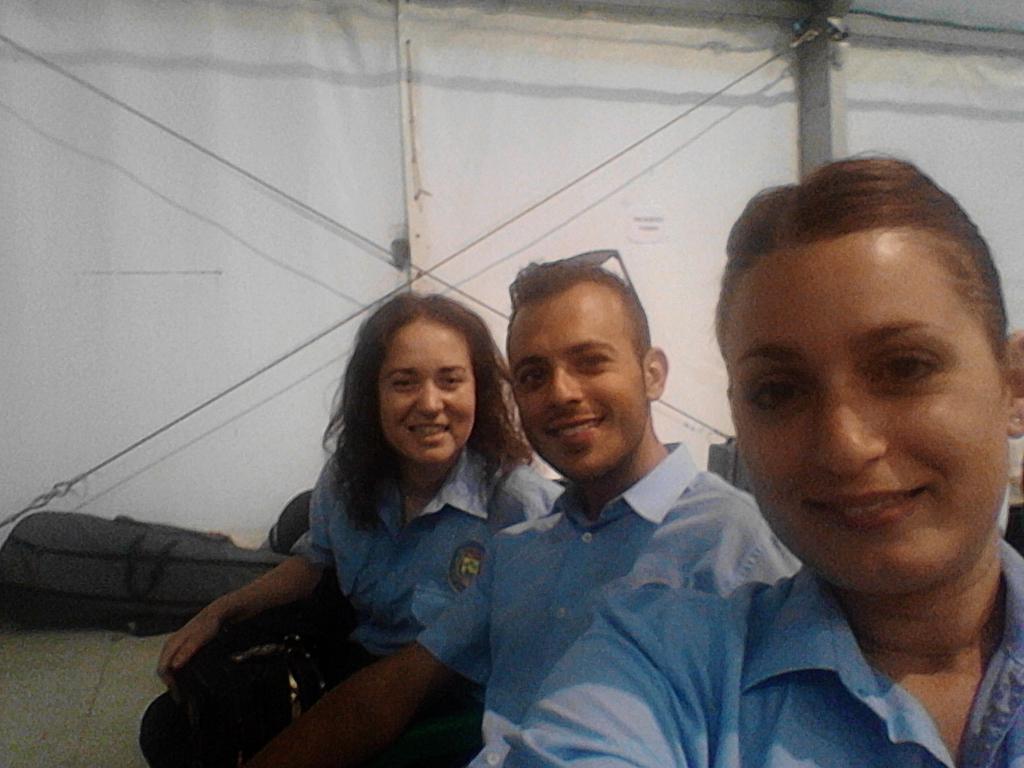 Pily_flaumateca's tweet photo. Selfie post concierto #90Rules #Intercambio http://t.co/QfpMNLrdak