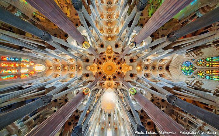 visitcatalonia's tweet photo. World's most spectacular ceiling? Who knows where in #Barcelona we are? http://t.co/EGtWsplRqF http://t.co/EsmWzjkkyj