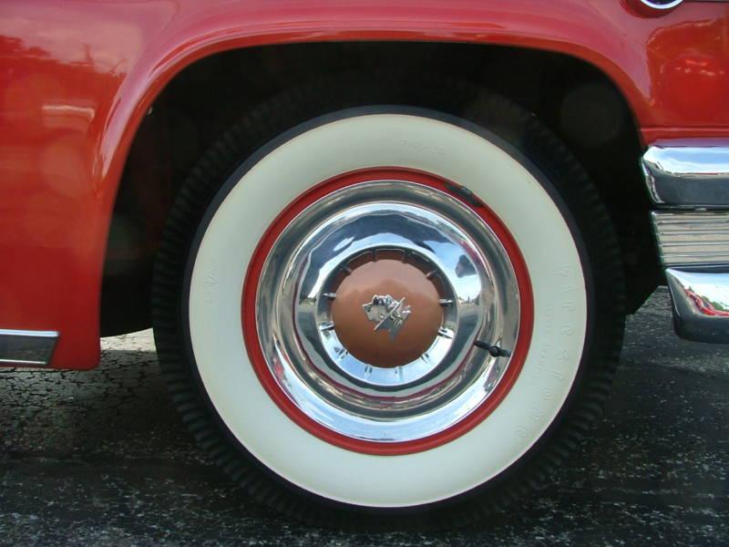 Mercomatic's tweet photo. #Mercury had no 15 inch hubcaps for 1963 #FE427 #cars needing them, so a spinner was added to a 1954 hubcap and voila http://t.co/XtYX9xH4eG