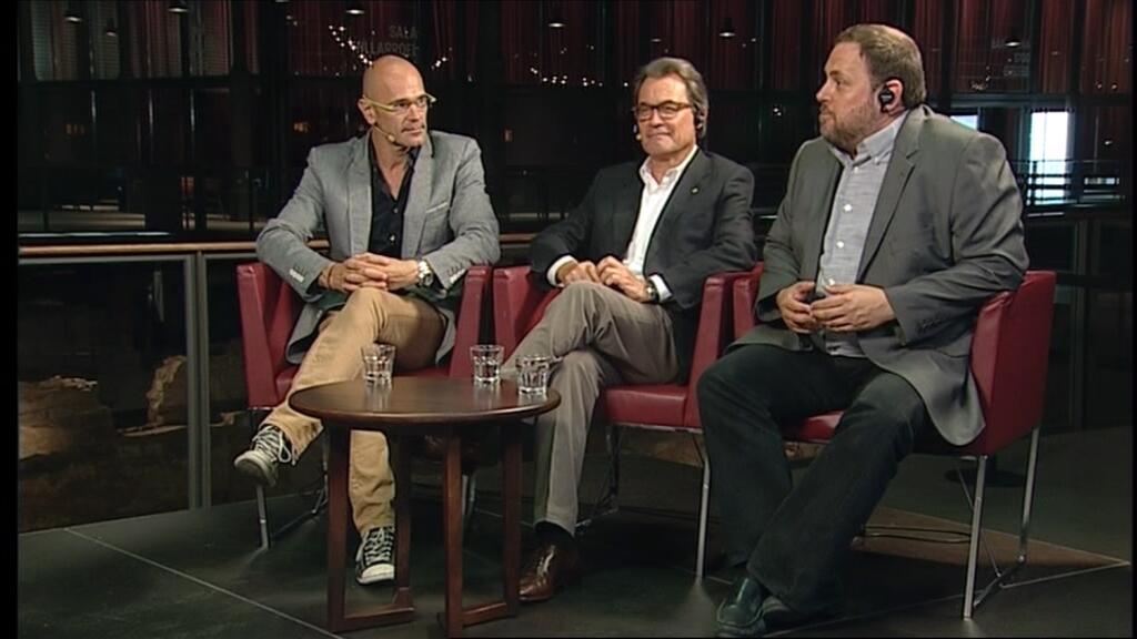 3CatInfo's tweet photo. Entrevista de @xavicoral amb @raulromeva, Artur Mas i Oriol @junqueras #27STV3 http://t.co/jDIFCligqn http://t.co/0FkZ9CWNV7