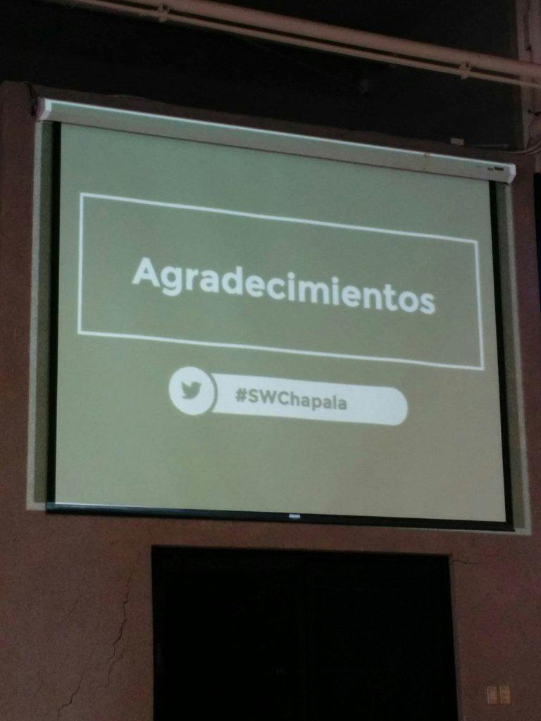 _SantiagoEspejo's tweet photo. Ya estamos en la ronda de pitches finales #SWChapala http://t.co/6aVy5inba4