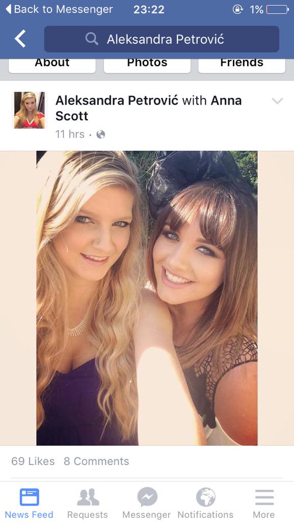 VikkiLou_mufc's tweet photo. We've been cloned!! #whitechicksreference !! Ahah didn't know you were called Anna @Laurajade95 http://t.co/bpd3OLZWu9