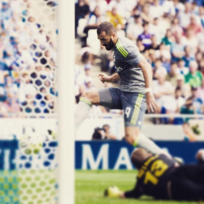 MrsElena_M's tweet photo. #benzema #BenzemaPerfectPlayer #KB9 #KB10 @Benzema π₯πͺπ»ππππ http://t.co/jdiDAeh5mI