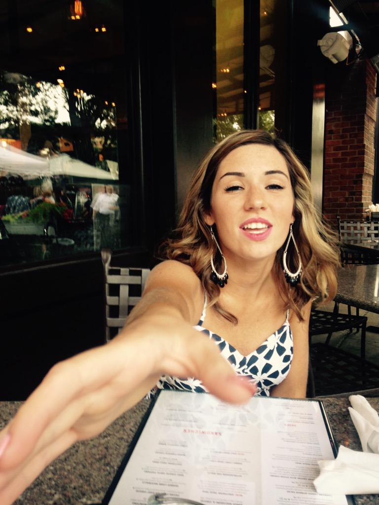 ShareeReagan's tweet photo. When Bae takes pictures of you unexpected @Aly_champagne http://t.co/MyK0DRNQBN