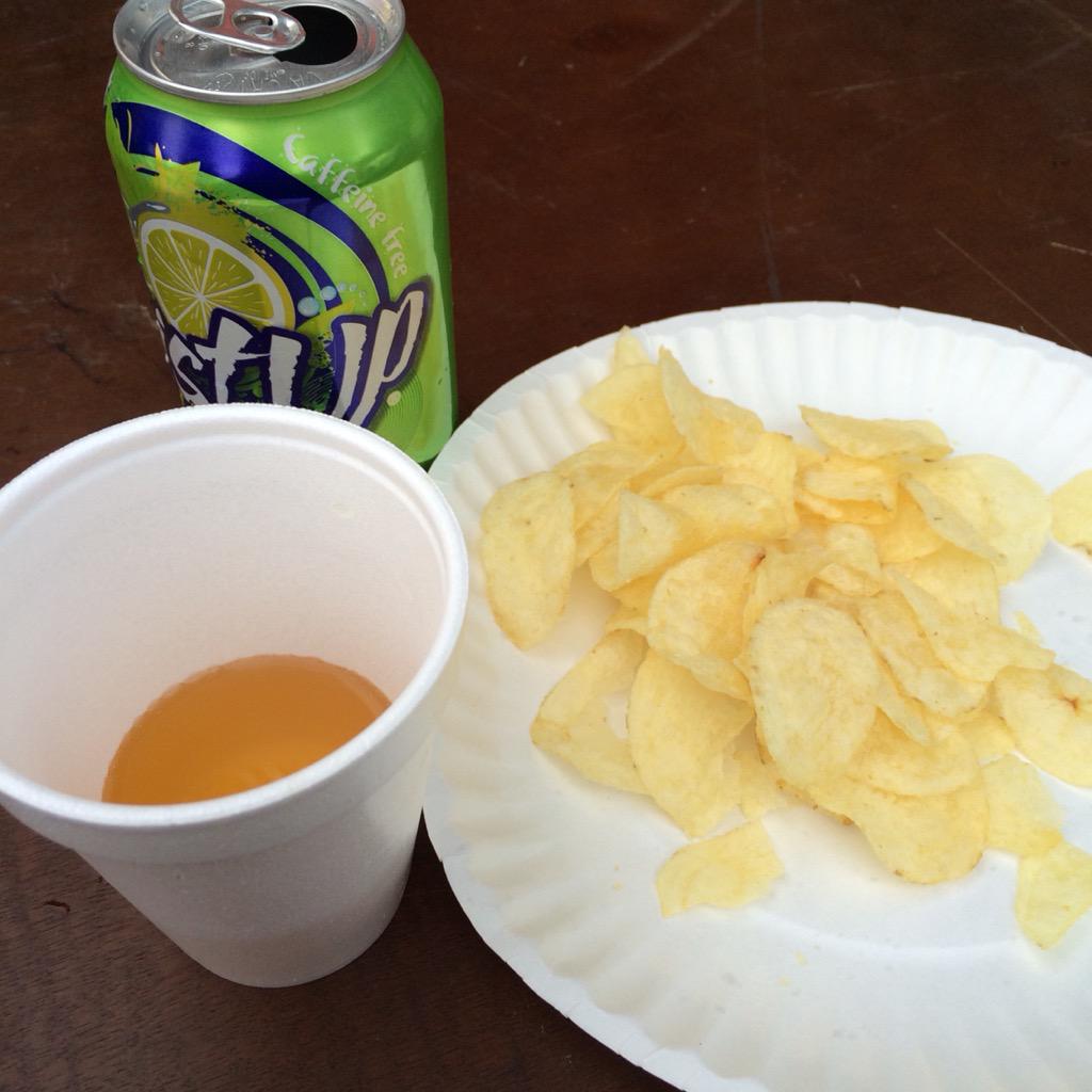amykrakauer's tweet photo. Delicious post Ironman buffet. #IMChatt http://t.co/wPRkY8bqqZ