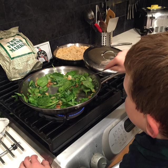 gerryhays's tweet photo. It wasn't totally scratch...@thefreshmarket participated in our family dinner #adhcon #BillionDinners @dinnercall! http://t.co/kp2Ln8hPSW