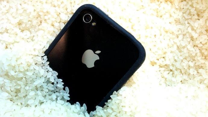 GJsAgency's tweet image. 6S secretly #waterproof? #tech #smart bit.ly/1KEjHo7