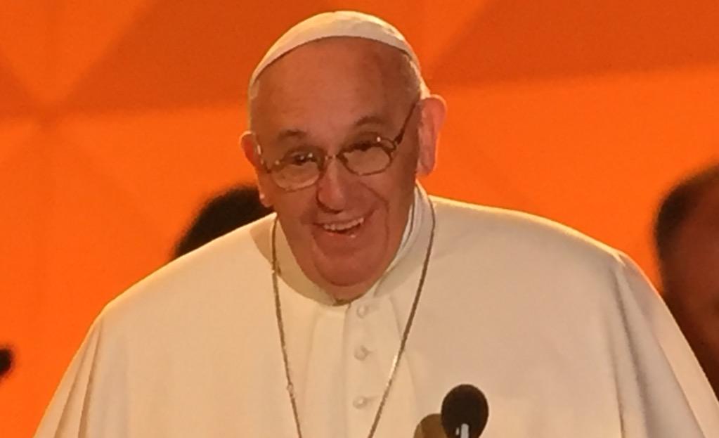 tefftwith2fs's tweet photo. He's gone, and I'm a little heartbroken #Popein3words - Love, Hope, Humility; how can you not love that smile! http://t.co/lzaz65XqPN