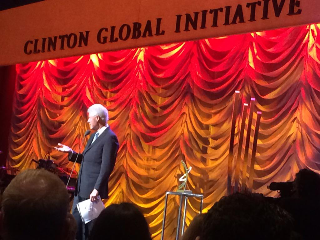 harbrinder's tweet photo. President Clinton opening global citizen awards @CiscoCSR #CGI2015 http://t.co/mMNXW60JVv