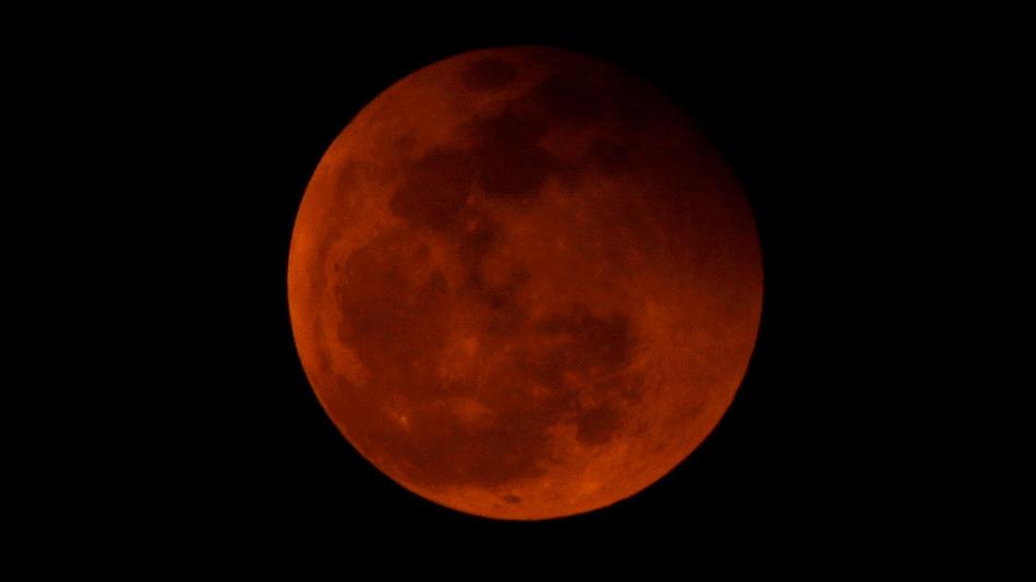 Transmisión del Eclipse Lunar en vivo desde la NASA #EclipseLunar  Seguilo en nuestra web eltelescopio.com.uy/transmision-de…