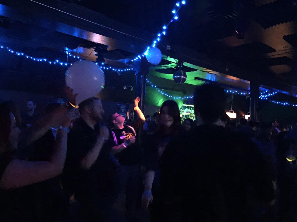 LazyR1co's tweet image. Even at the dance party #twitch can't stop playing games. #twitchcon #BuildGuildParty #DontLetTheBallonFall