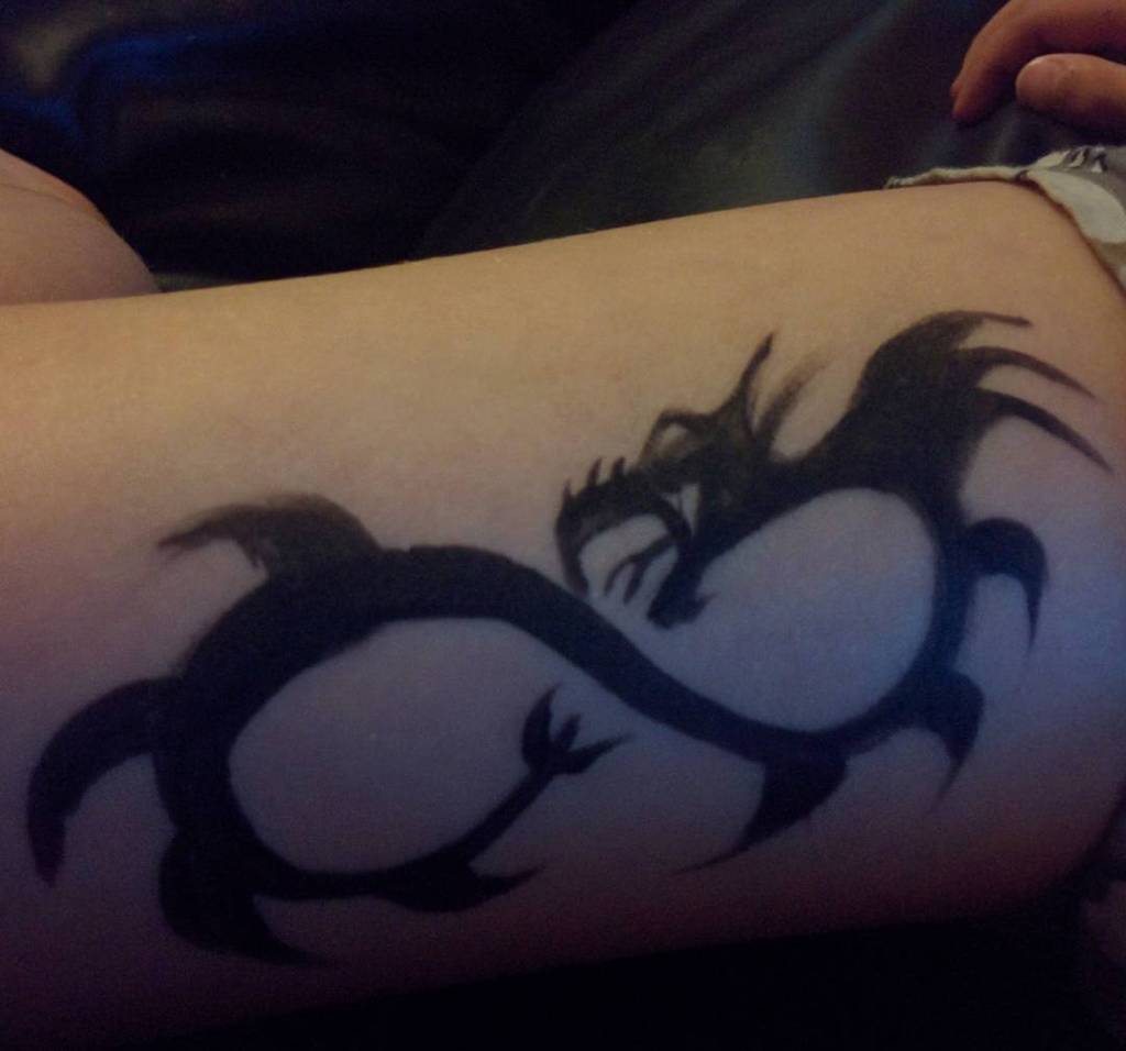 DizzyDoodleFP's tweet photo. Infinity Dragon #infinity #dragon #infinitydragon #toinfinityandbeyond #facepaint #facepai… http://t.co/yvmeCZp63v http://t.co/W3VJUBP4H4