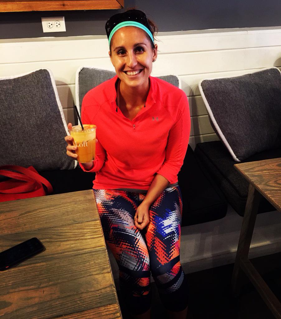 emenos27's tweet photo. Last @tloftkc of my KC visit 😢 after a killer workout @Athleta_KC! #meanandclean #KansasCitylocal http://t.co/K1uZCw3TMW