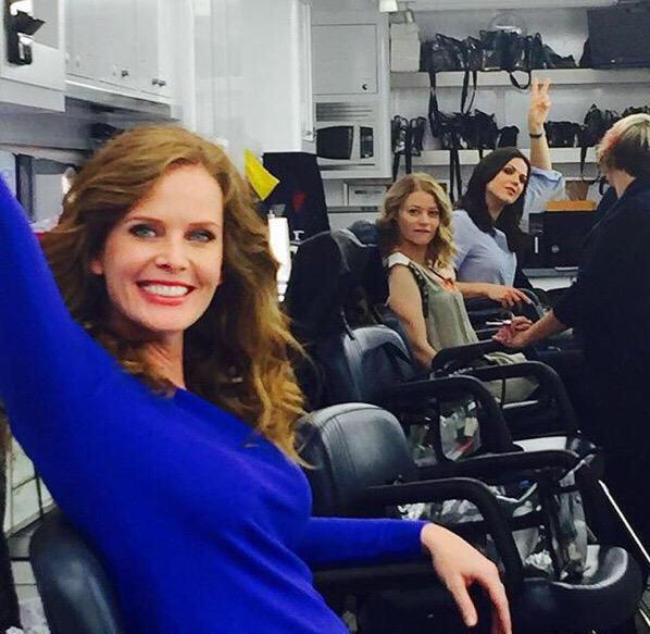 ouatfeellike's tweet photo. It's been a great day for oncers http://t.co/sCSx0SoetC