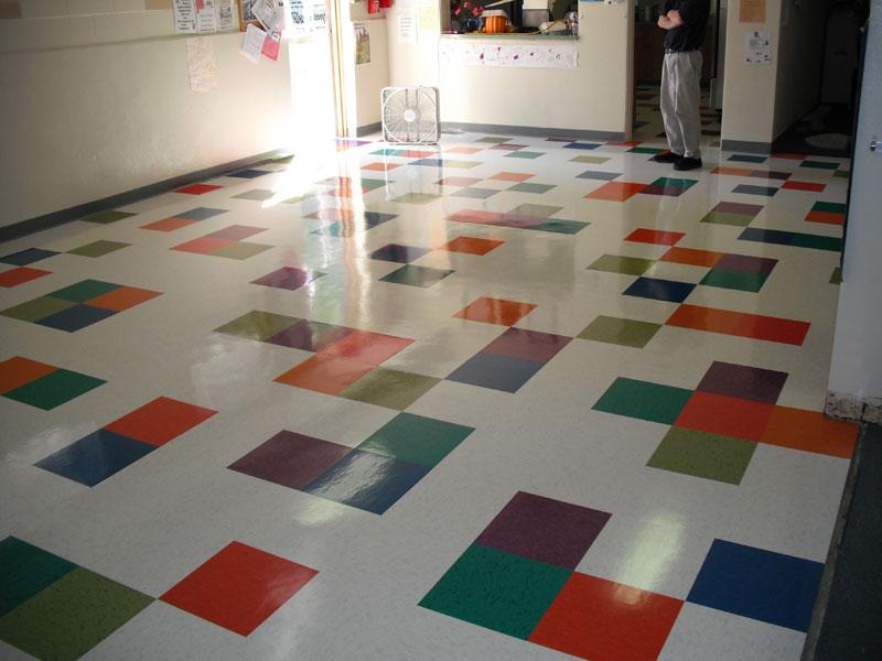 DIYApril's tweet image. Finally picked the #tile for my #MCM home. It wasn't easy. bit.ly/1LfFvK6