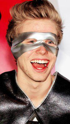Locks5SOSxx's tweet image. 6/10 
Locks do Lukey
Retweet se gostou / manda print se usou 
#ask5sosfam