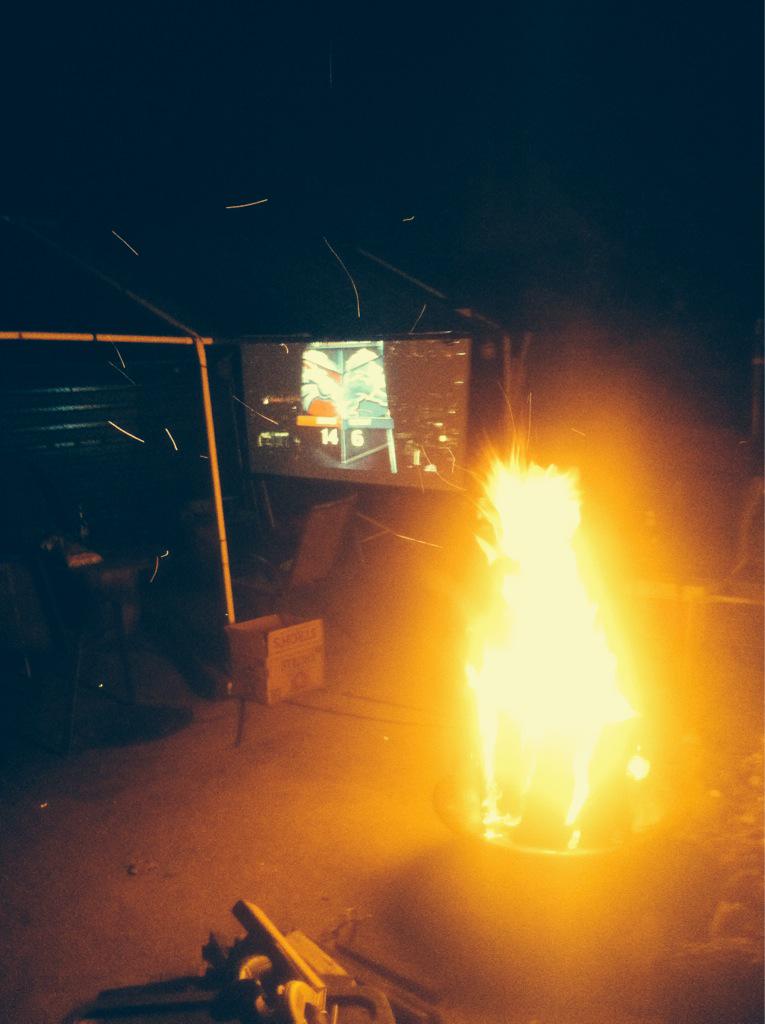 ControversyProd's tweet image. What better way to watch a #detroitlions game #BloodMoon #detroitlions #DENvsDET