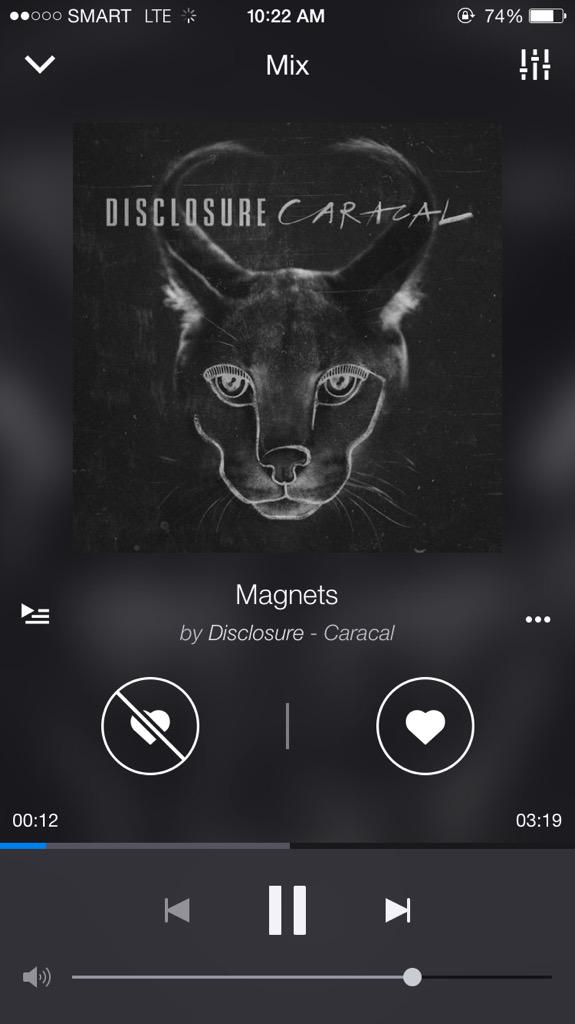 NicheDumlao's tweet photo. buti nalang nasa #smartdeezer na ang CARACAL ng disclosure. bb boys + earphones vs ben tulfo to make monday better. http://t.co/2nYw4kzryc